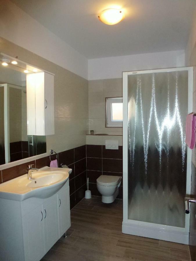 Apartmani Slavica شيبينيك المظهر الخارجي الصورة