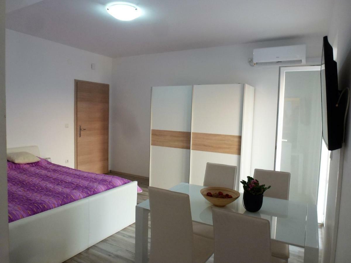Apartmani Slavica شيبينيك المظهر الخارجي الصورة