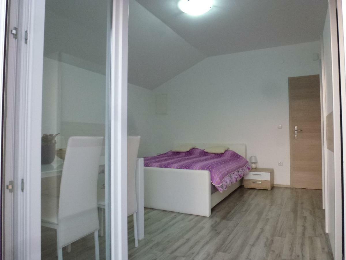 Apartmani Slavica شيبينيك المظهر الخارجي الصورة