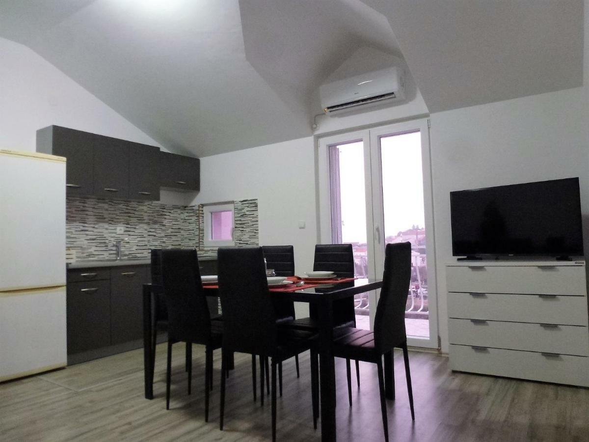 Apartmani Slavica شيبينيك المظهر الخارجي الصورة