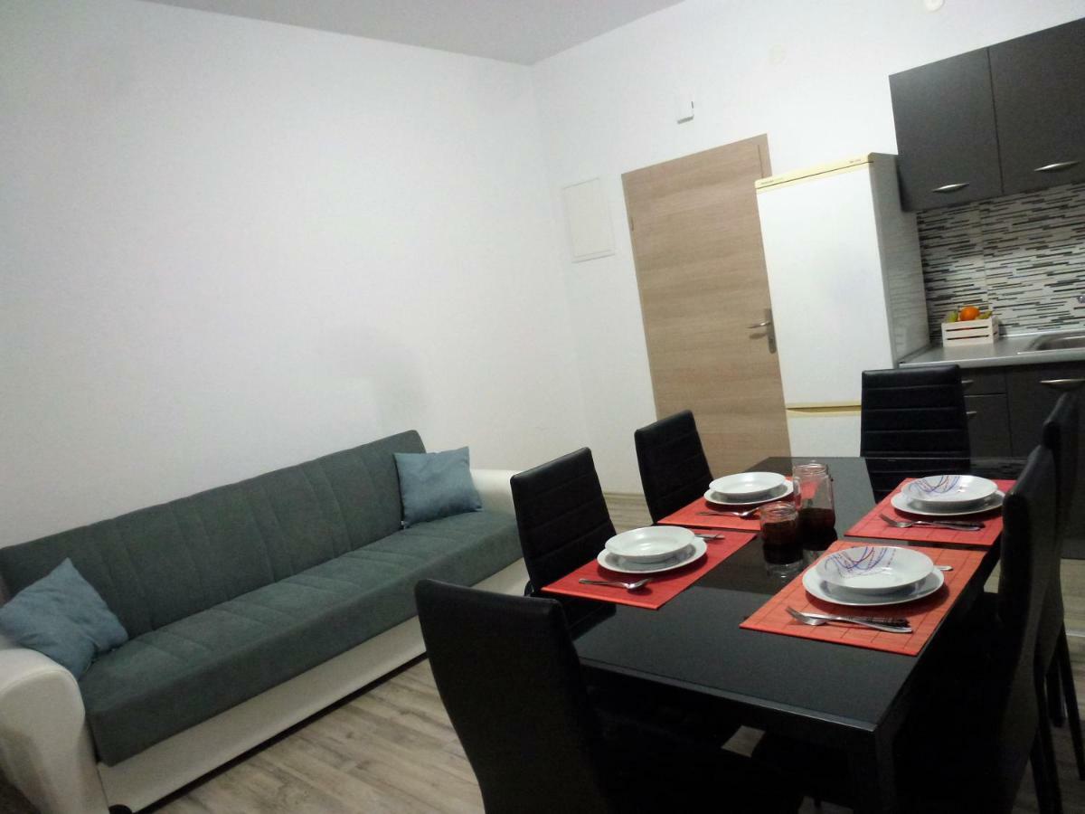 Apartmani Slavica شيبينيك المظهر الخارجي الصورة