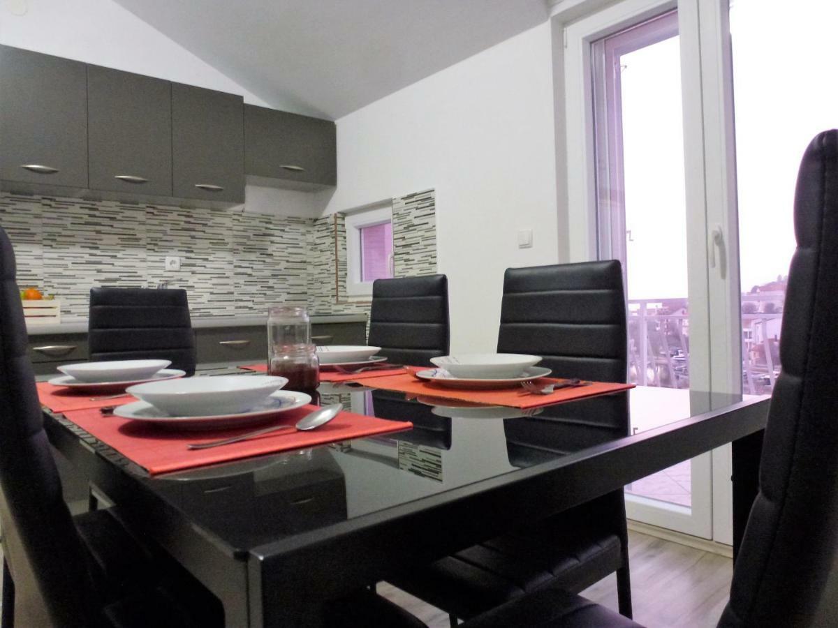 Apartmani Slavica شيبينيك المظهر الخارجي الصورة